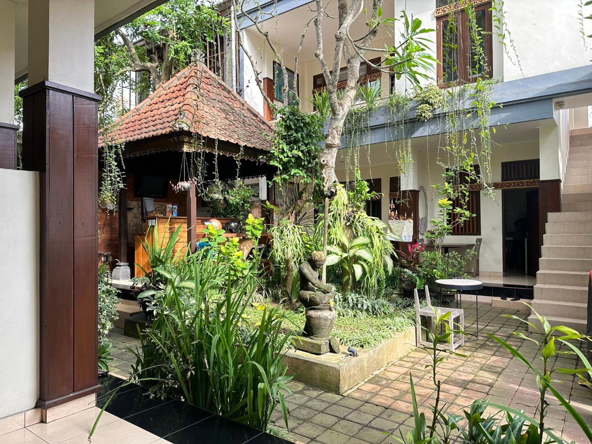 Brata Inn Ubud Exterior photo