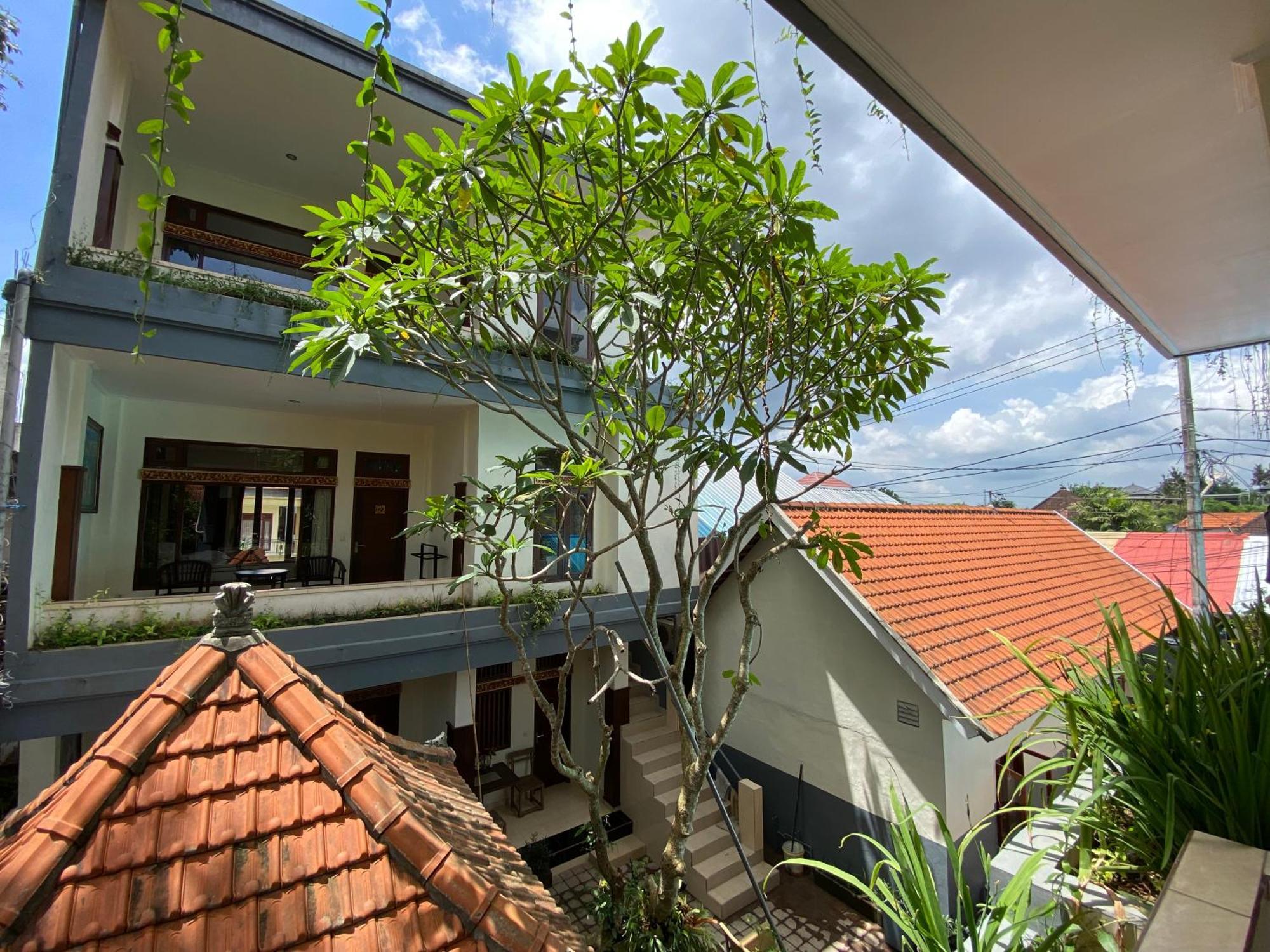 Brata Inn Ubud Exterior photo